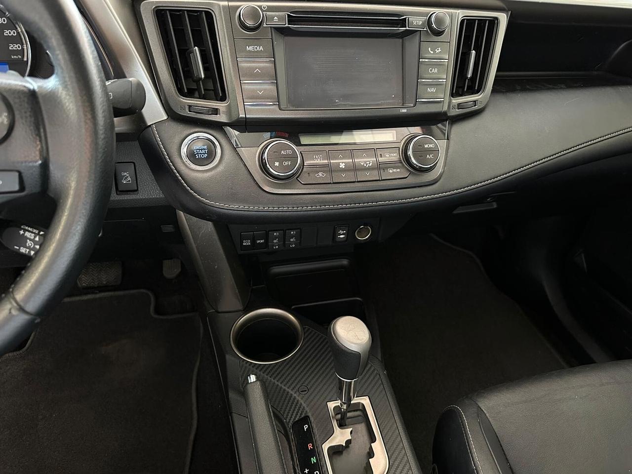 Toyota RAV 4 RAV4 2.2 D-4D 4WD Lounge