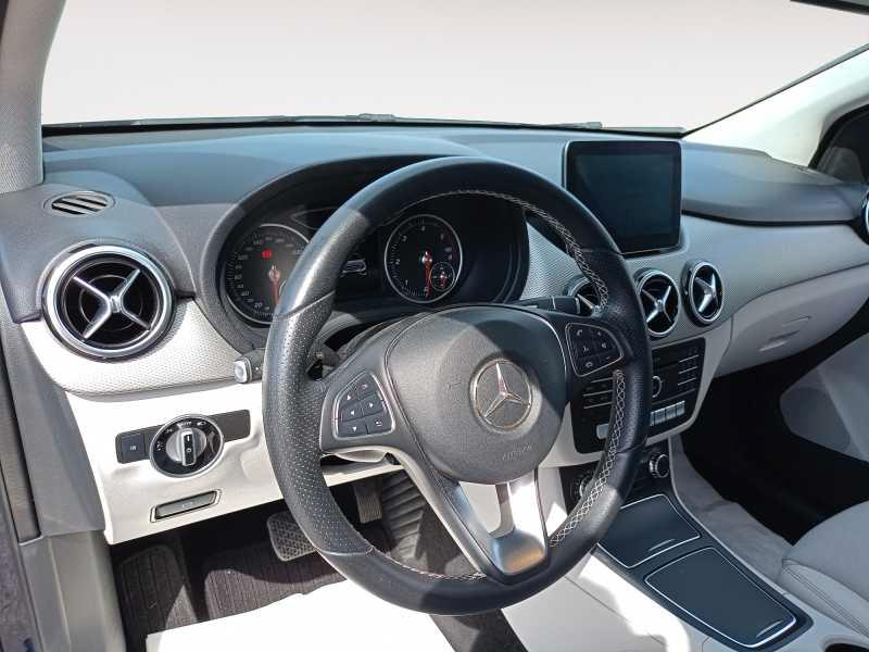 Mercedes-Benz B 180 s Sport Next auto