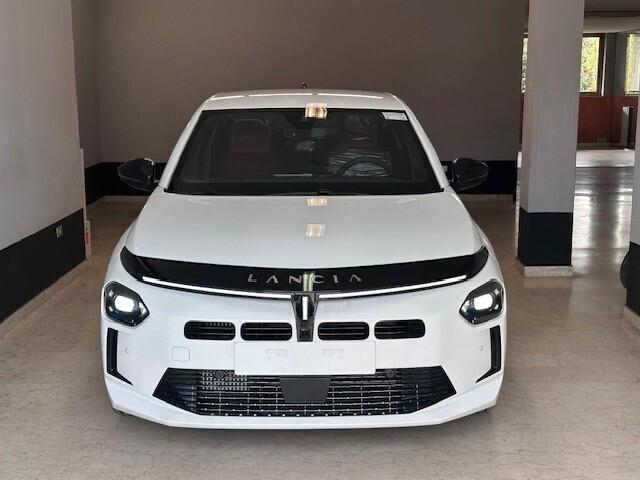 Lancia Ypsilon Hybrid e-DCT LX KM0 2026