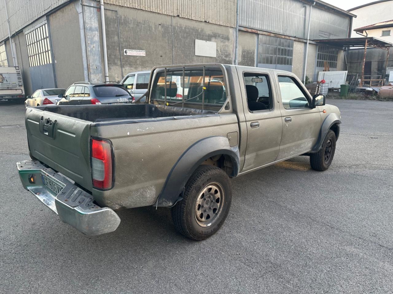 NISSAN PICK-up 4x4