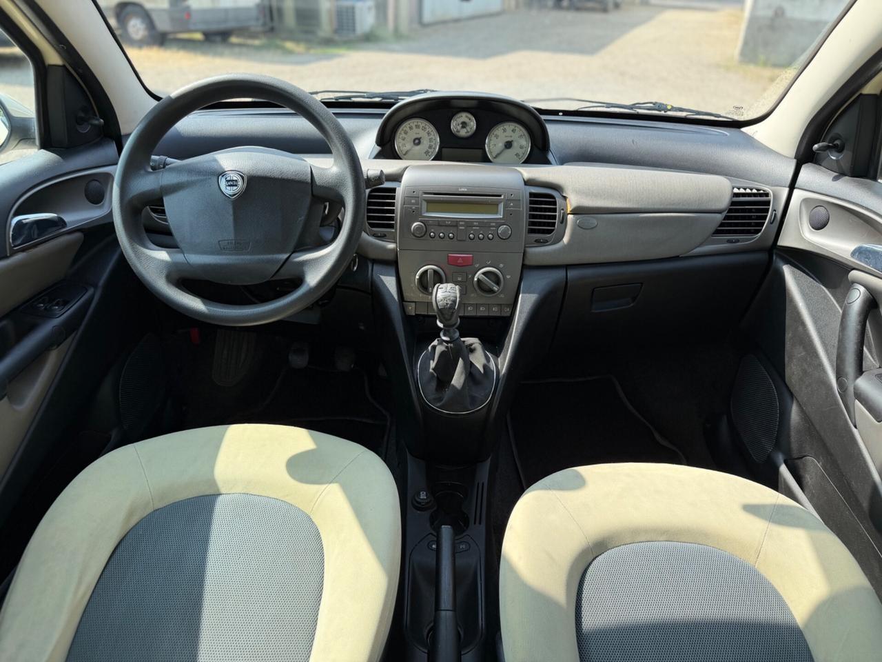 Lancia Ypsilon 1.2 Argento