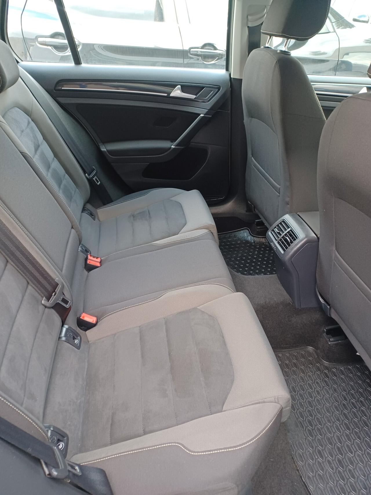 Volkswagen Golf 1.6 TDI DSG 5p. Highline 2016