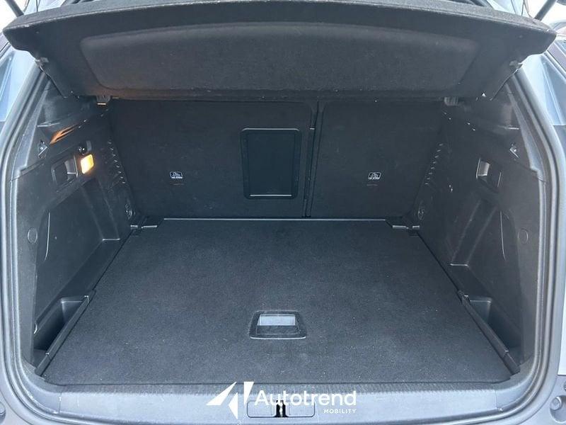 Peugeot 3008 BlueHDi 130 CV NAVI LED Active Business S&S