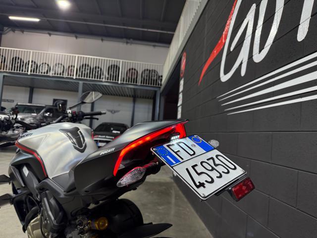 DUCATI Streetfighter V4 SP NUMERATA CARBONIO