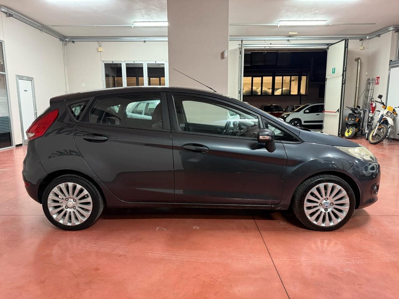 Ford Fiesta 1.4 TDCi 5p. Titanium