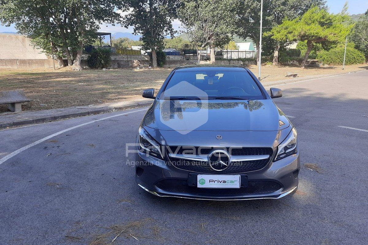 MERCEDES CLA 180 Business