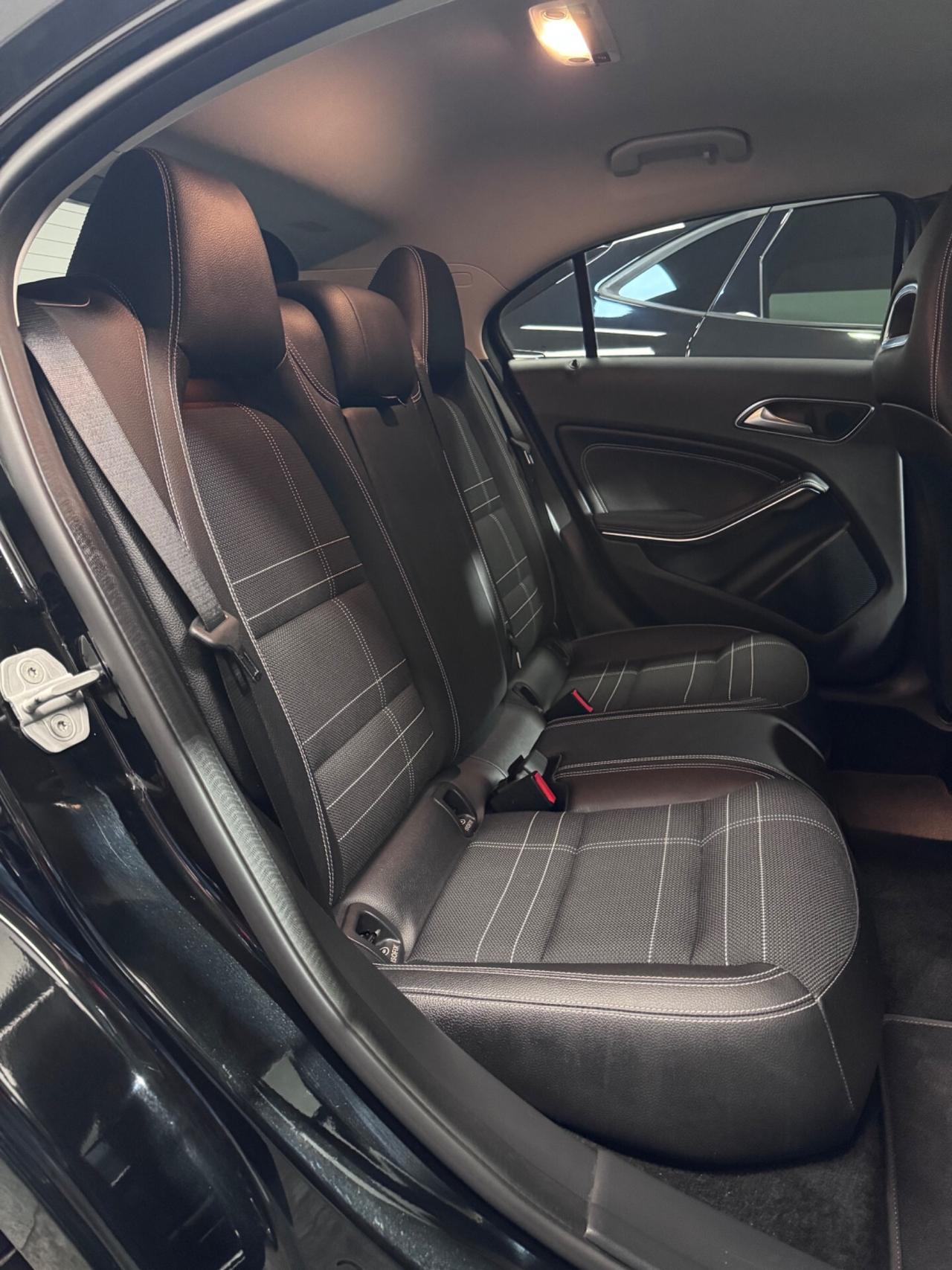 Mercedes-benz A 200 d 136 Cv 4 MATIC Sport