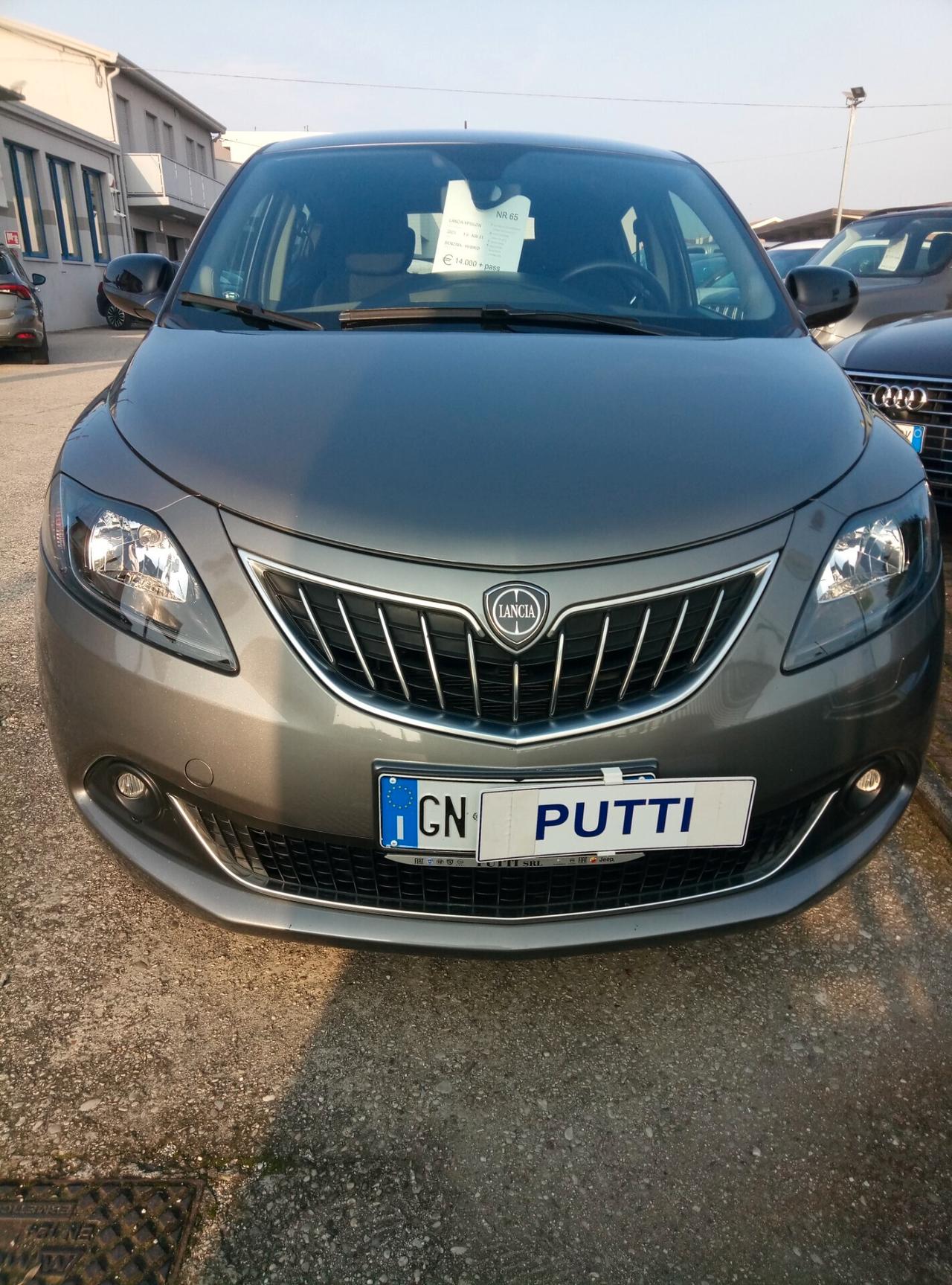 Lancia Ypsilon 1.0 FireFly 5 porte S&S Hybrid Gold