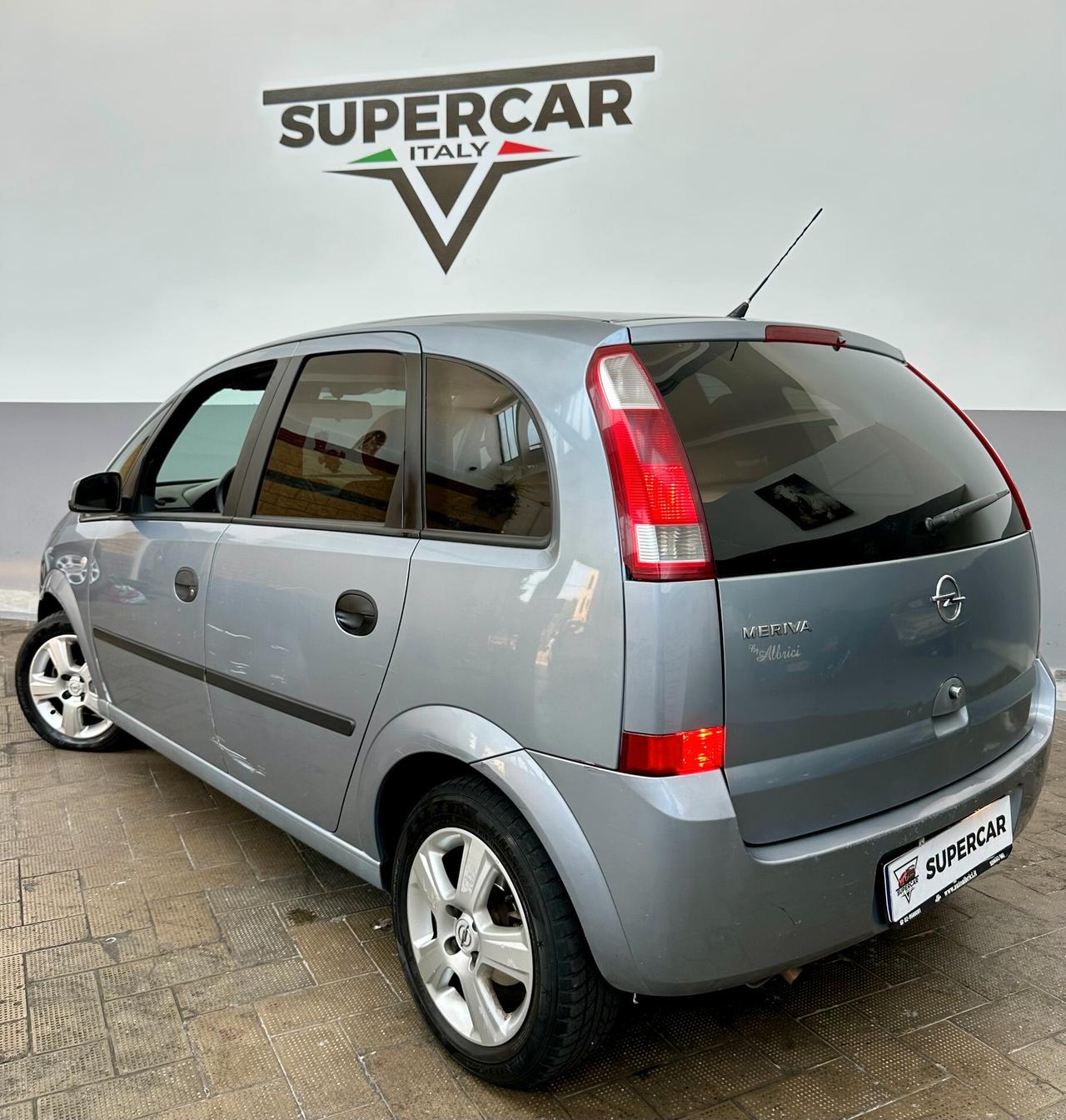 Opel Meriva 1.4 Benz (Euro 4), spaziosa e ben funzionante