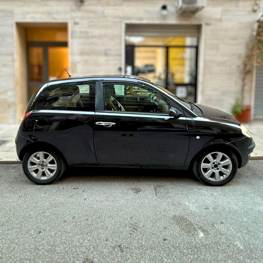 Lancia Ypsilon 1.2 Argento