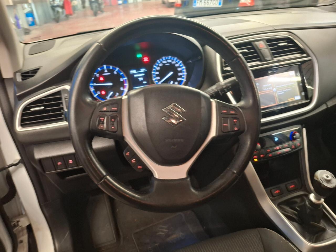 Suzuki S-Cross 1.6 DDiS Start&Stop Top-FARI LED-