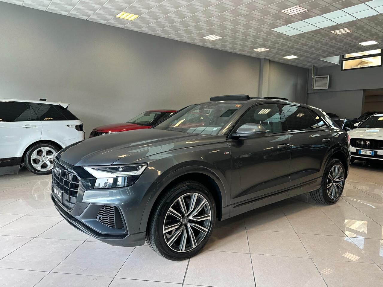 Audi Q8 50 TDI 286 CV quattro tiptronic Sline tetto apribile iva