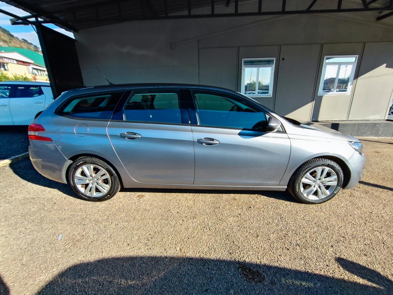 Peugeot 308 BlueHDi 120 S&S SW Business