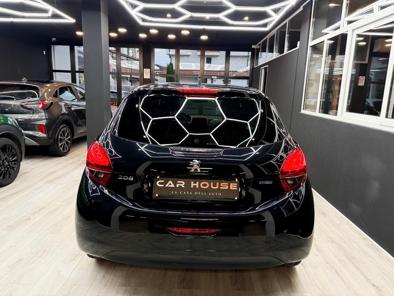 Peugeot 208 1.2 82CV puretech Allure OK NEOPATENTATI