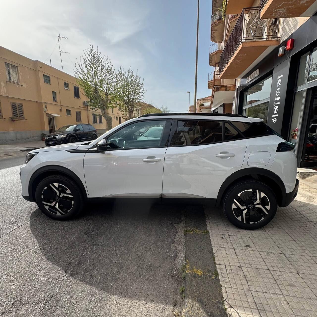 **NUOVA** Peugeot 2008 PureTech 100 S&S Allure