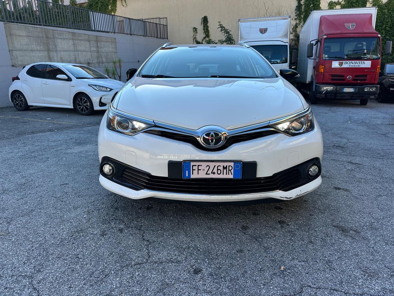 Toyota Auris Touring Sports 1.6 D-4D Business