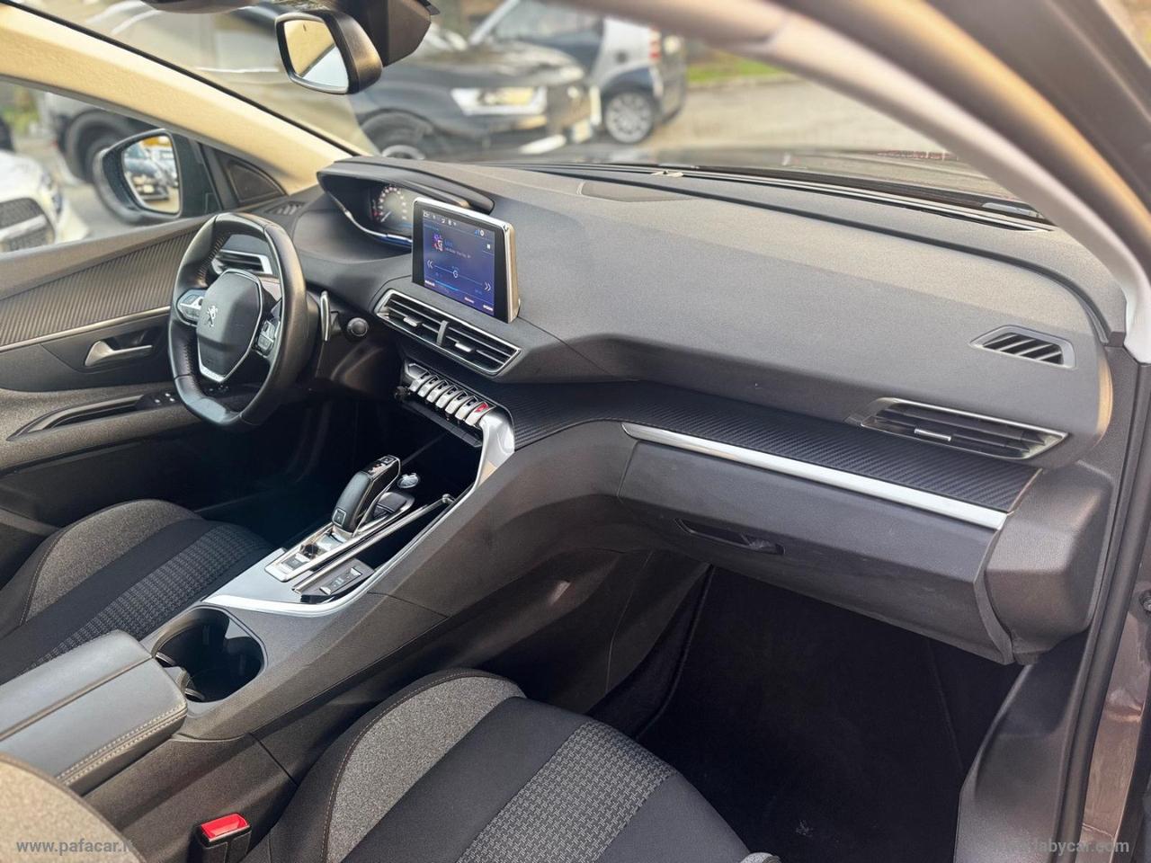 PEUGEOT 3008 BlueHDi 130 S&S EAT8 Allure