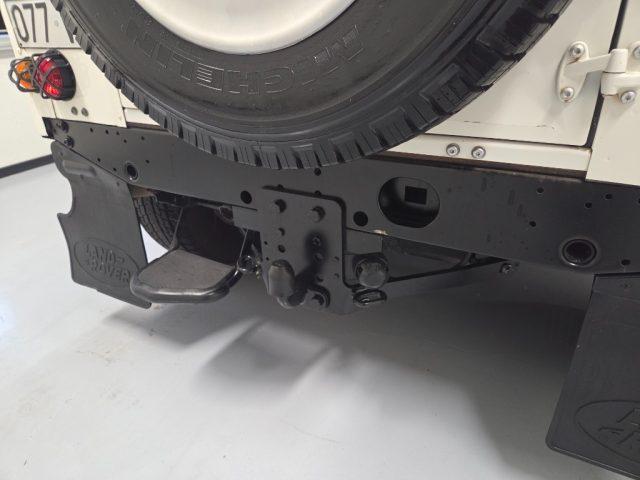 LAND ROVER Defender 90 2.4 TD4 PERFETTA