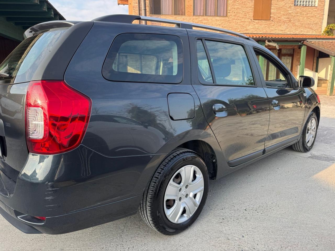 Dacia Logan MCV 0.9 TCe 12V 90CV Start&Stop Lauréate neopatentati