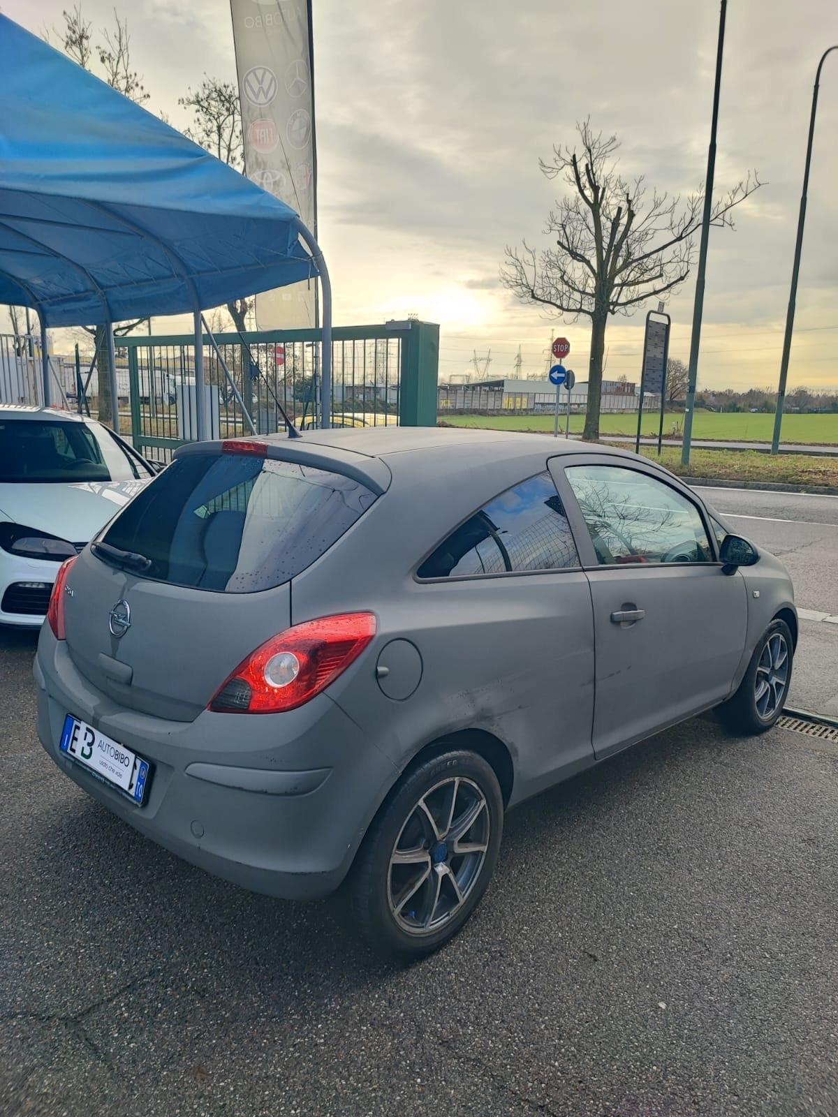 Opel Corsa 1.2 85CV 3 porte GPL