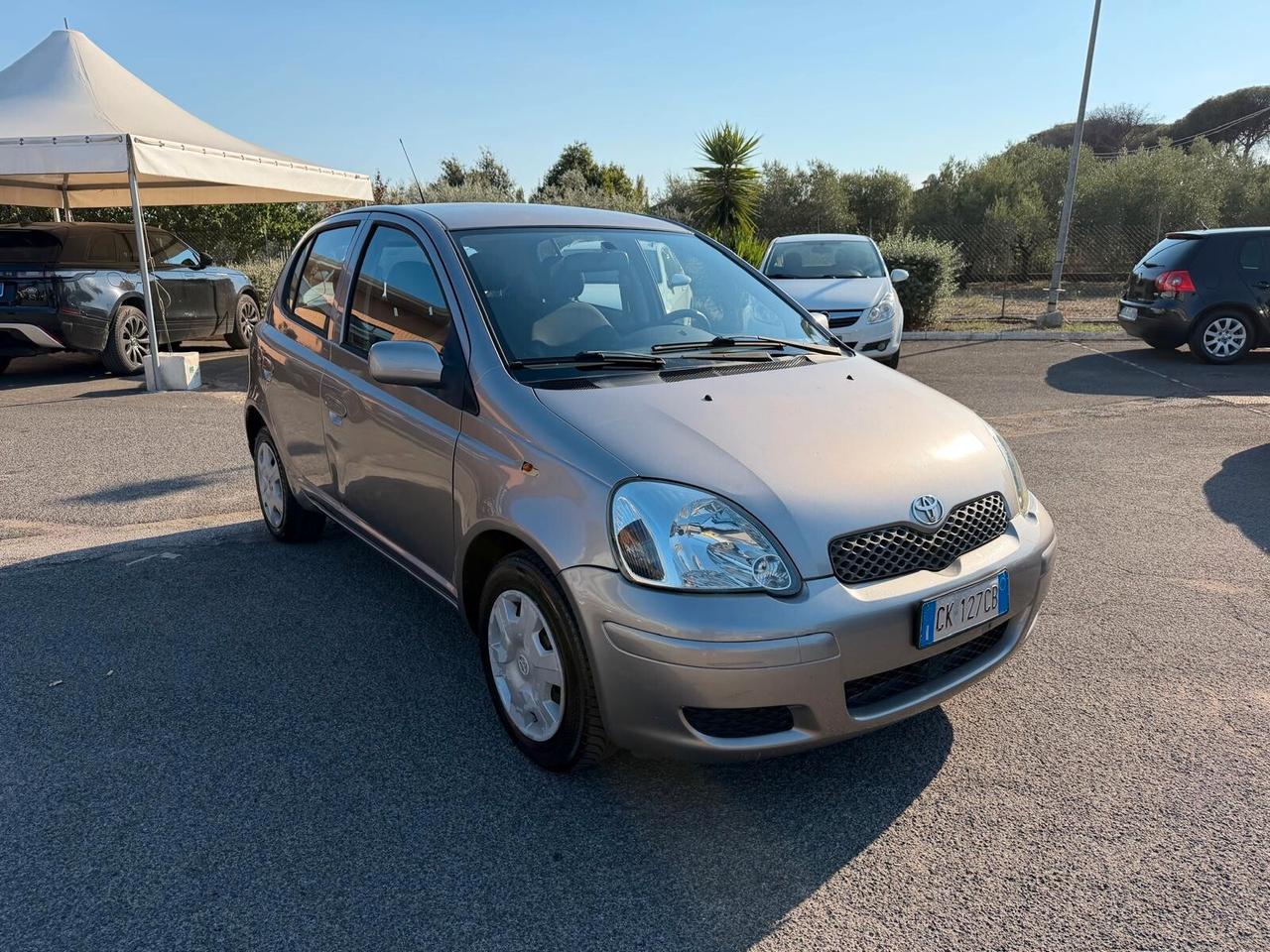 Toyota Yaris 1.4 -4D 75CV 5 PORTE SOL 2004