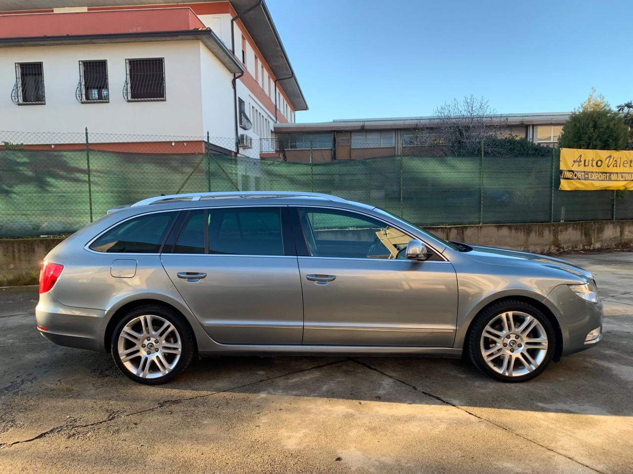 Skoda Superb 2.0 TDI CR 170CV DSG Wagon Elegance