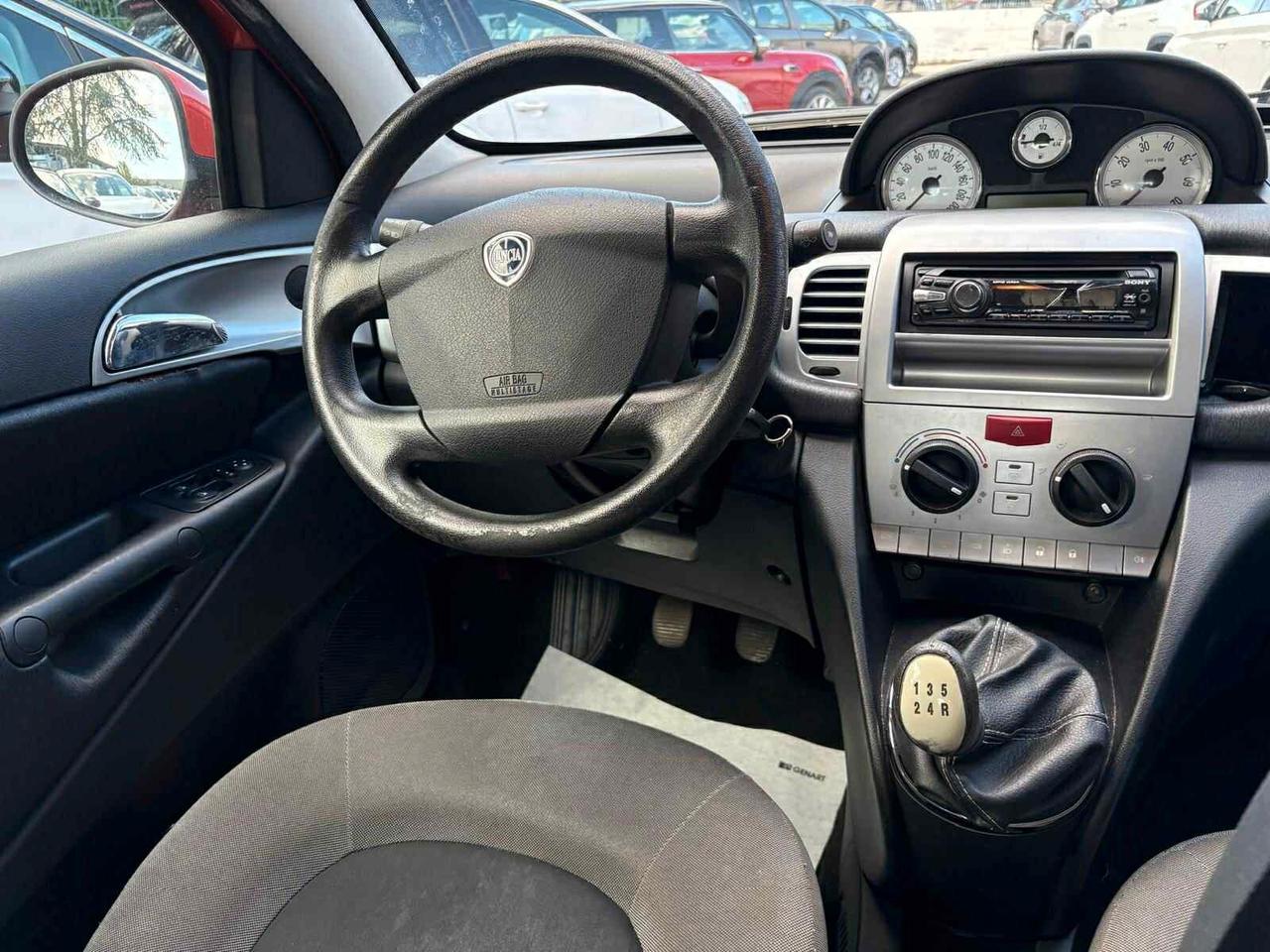 Lancia Ypsilon 1.4 Oro Ecochic GPL