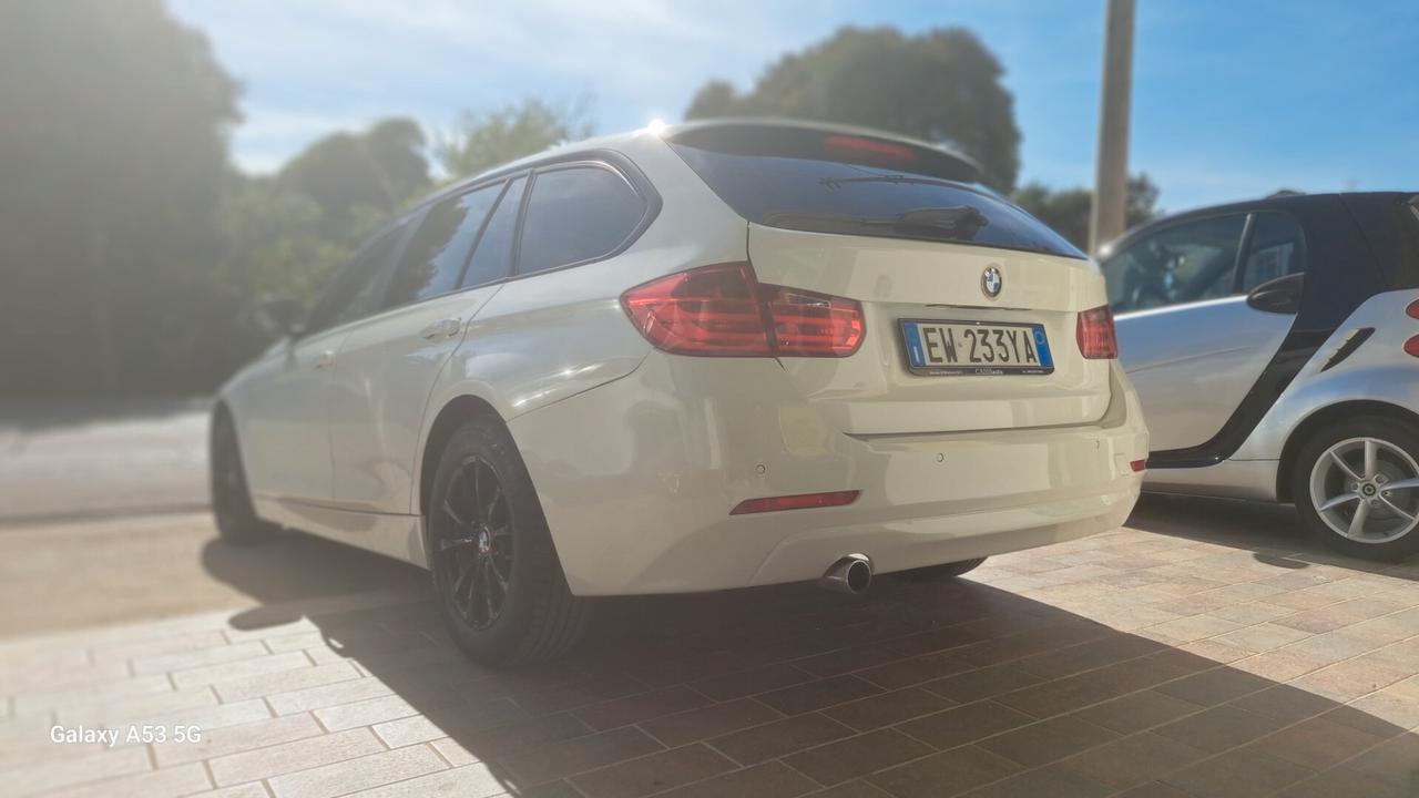 Bmw 318 318d Touring Business aut. PERFETTA