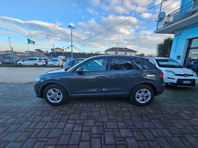 AUDI Q3 35 TDI S tronic Business