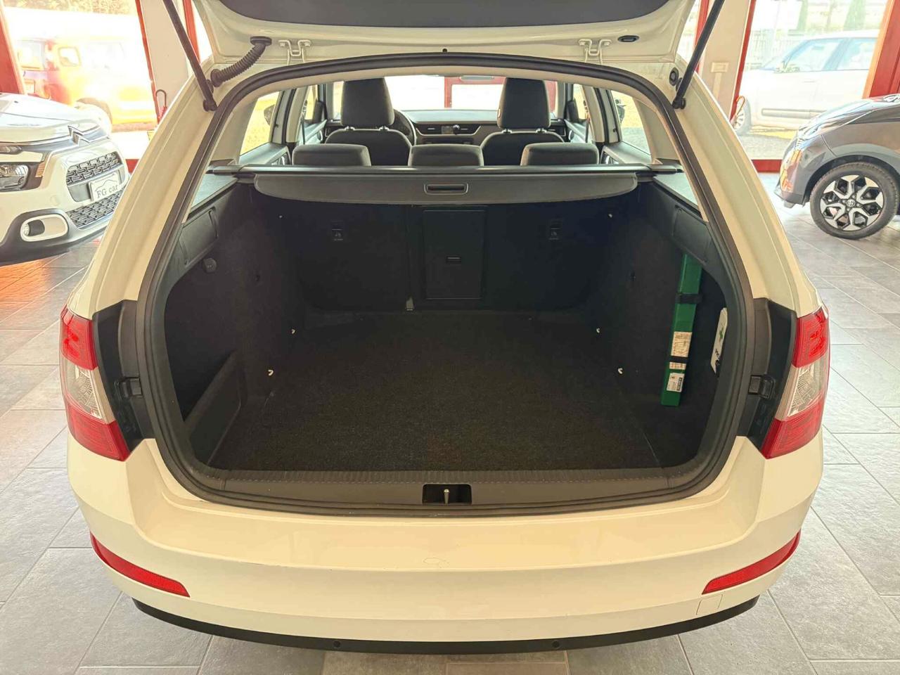 Skoda Octavia 1.6 TDI CR 110 CV Wagon Ambition