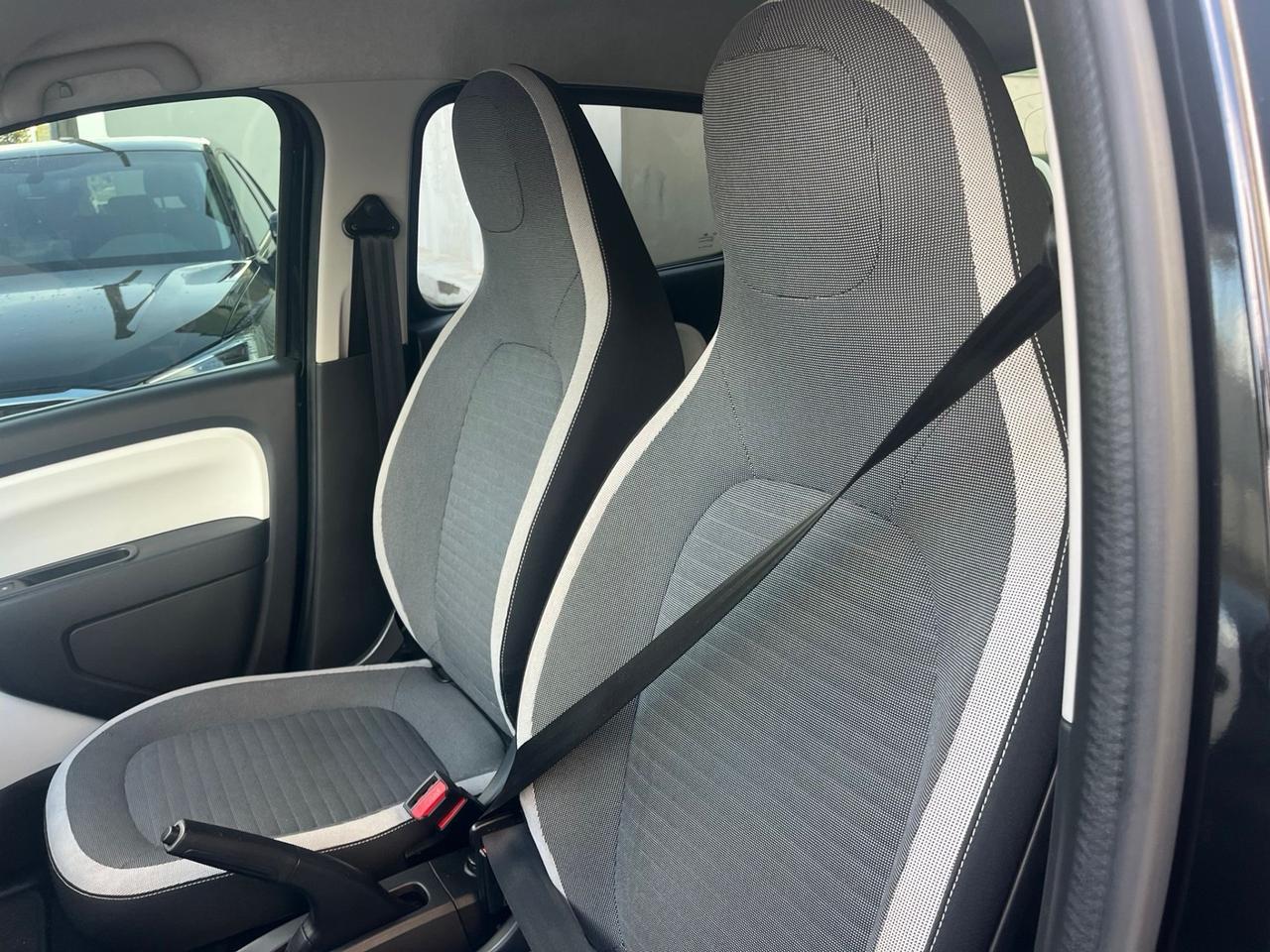 Renault Twingo SCe EDC Intens