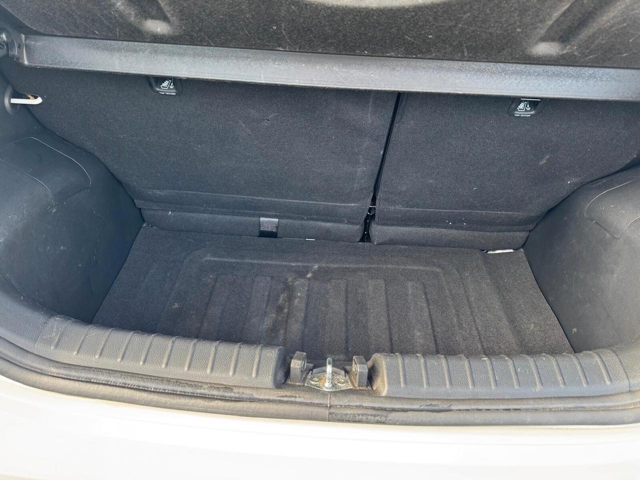 Kia Picanto 1.0 12V 5 porte Urban