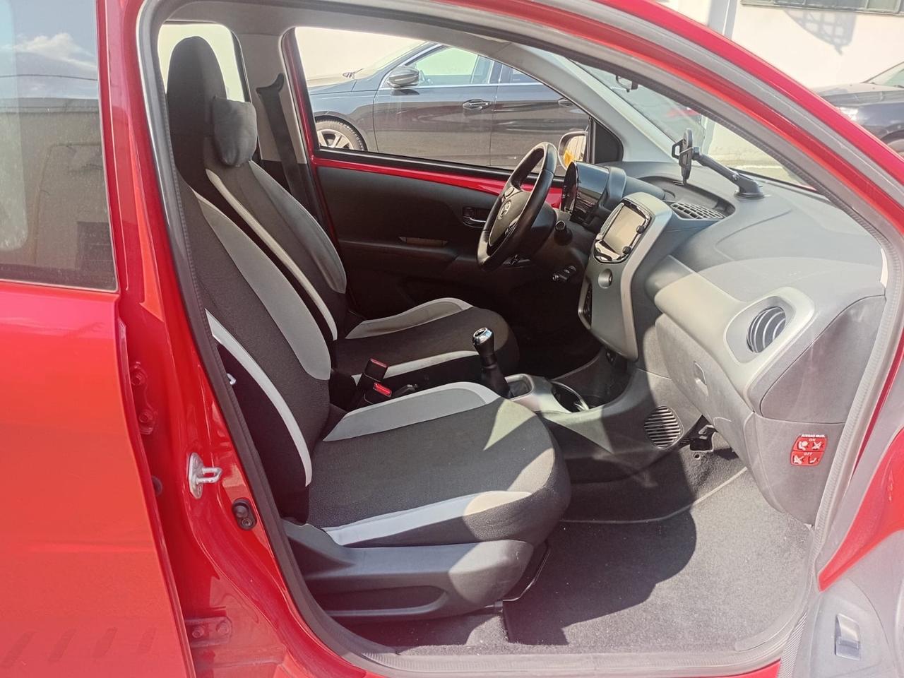 Toyota Aygo 1.0 VVT-i 69 CV 5 porte 11/2016