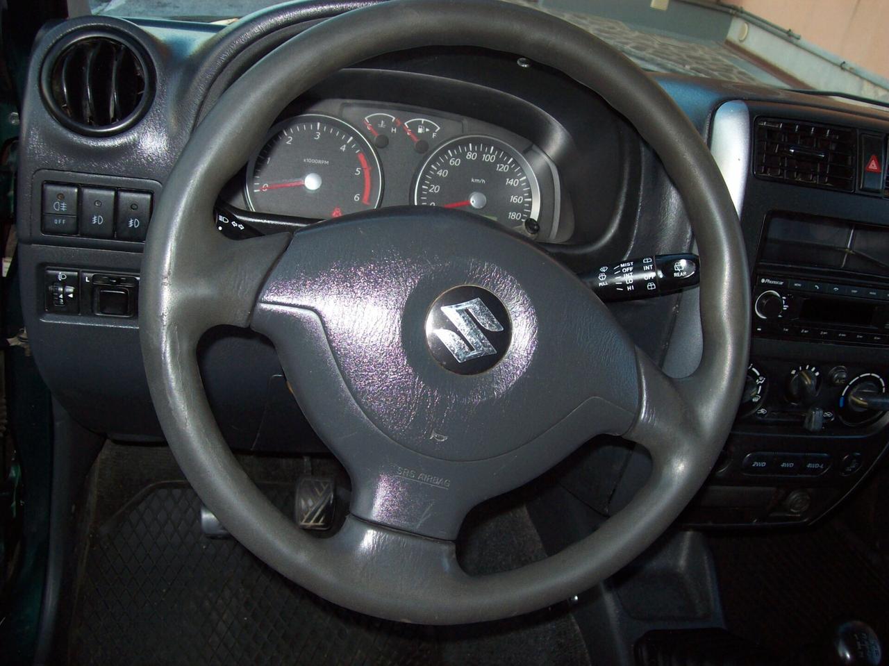 Suzuki Jimny 1.5 DDiS cat 4WD JLX gancio traino