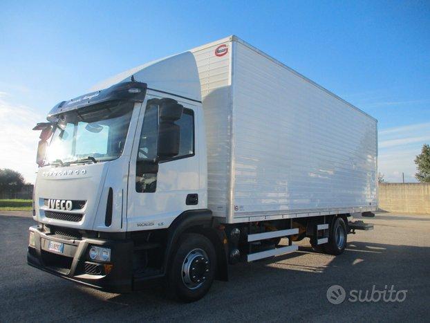 Iveco EUROCARGO 140/25 E5 FURGONE L 7.20M+PEDANA R