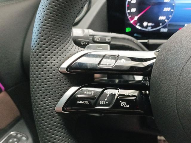 MERCEDES-BENZ GLA 180 Automatic AMG Line Advanced Plus