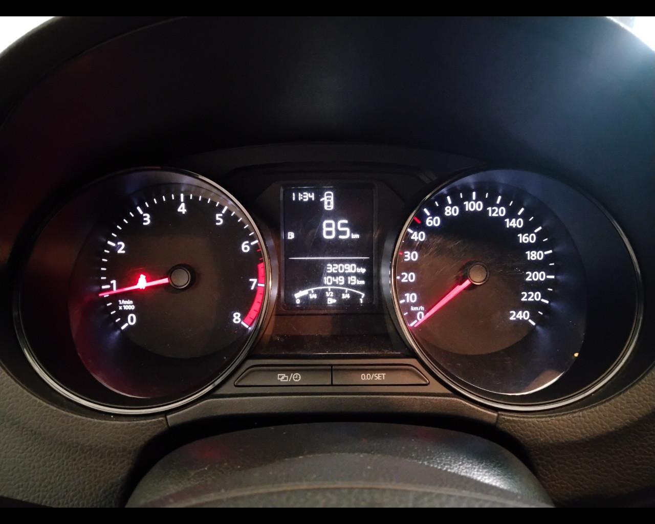 VOLKSWAGEN Polo V 2014 - Polo 5p 1.0 mpi Trendline 60cv