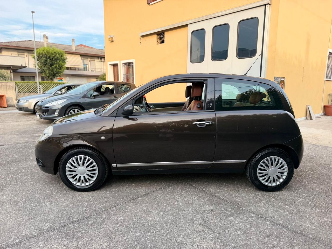 Lancia Ypsilon 1.2 Oro Giallo