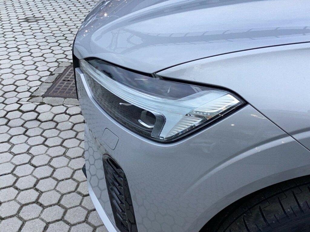 Volvo XC60 2.0 B4 Plus Dark automatico