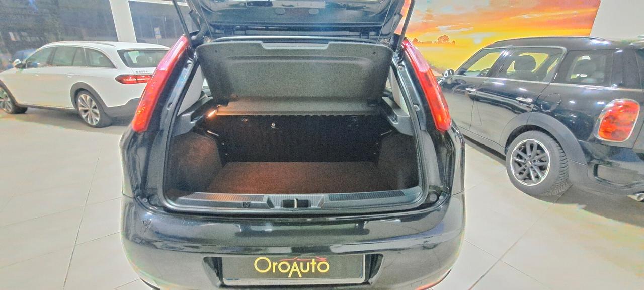 Fiat Punto 1.4 8V 5 porte Natural Power Street