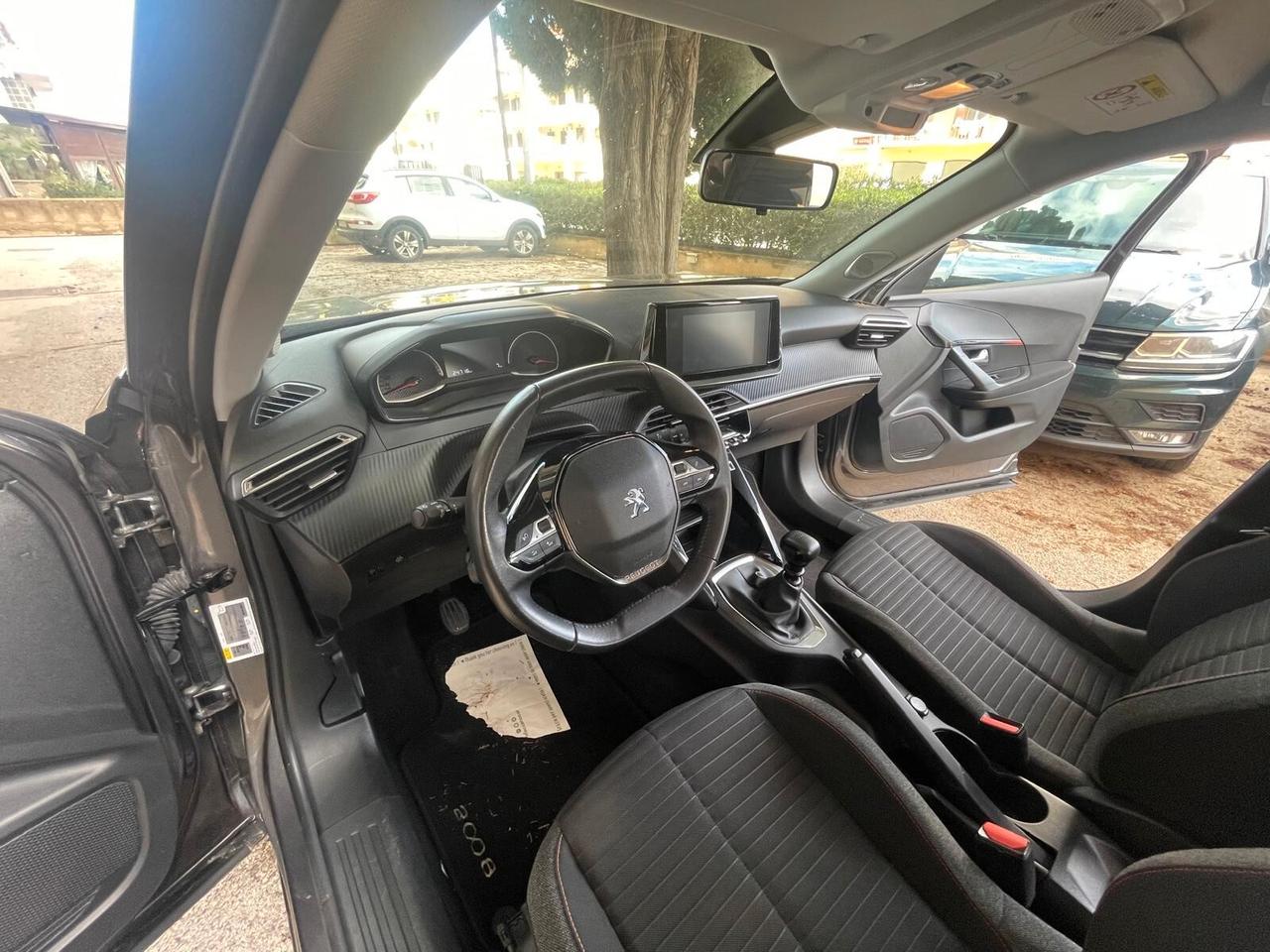 Peugeot 2008 PureTech 100 S&S Allure