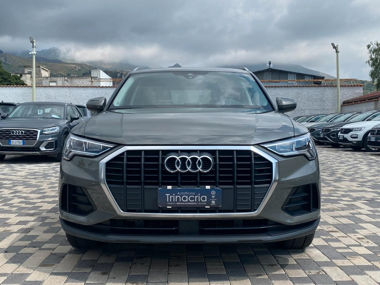 Audi Q3 Business 2.0 TDI 150CV s-tronic 35
