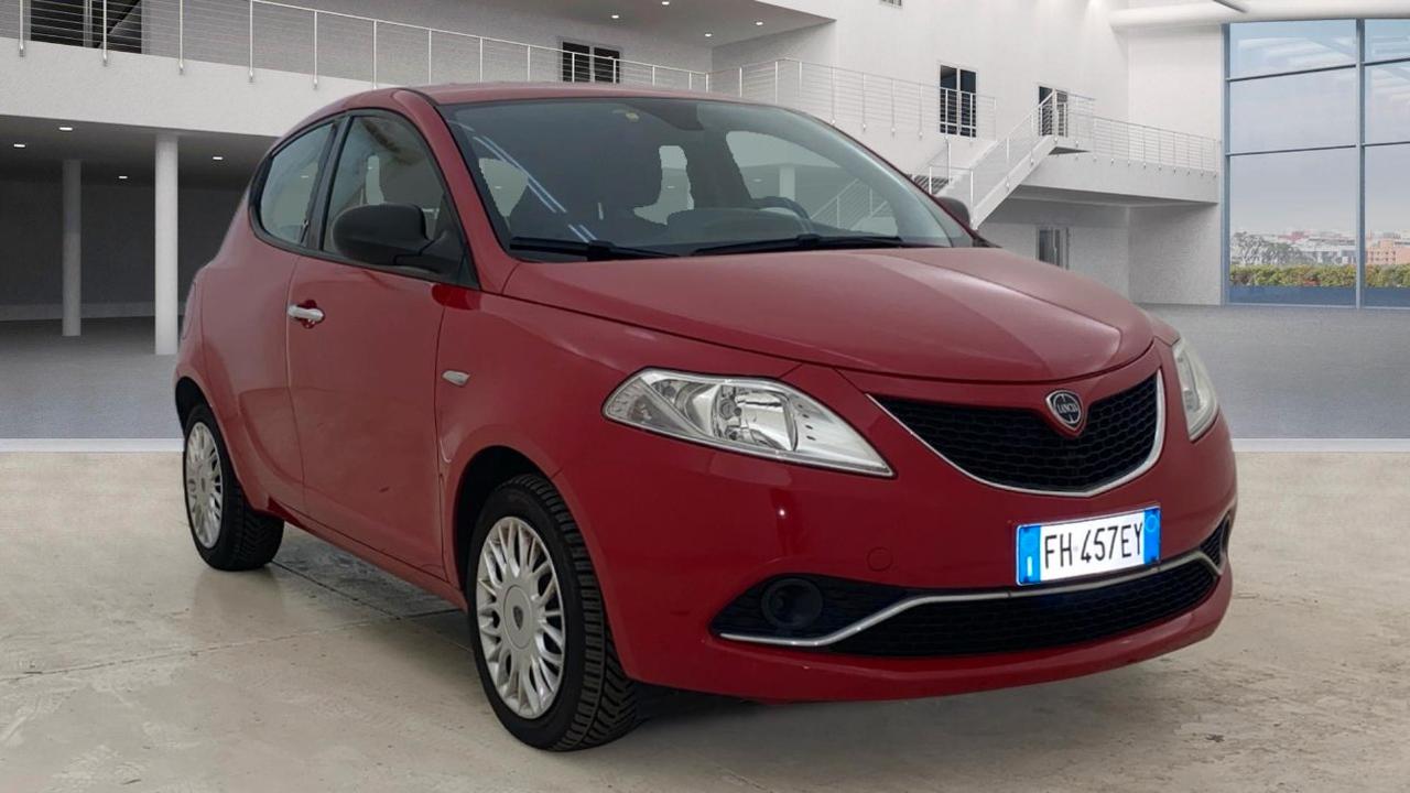 Lancia Ypsilon 5 Porte Ypsilon 1.2 Silver 69cv
