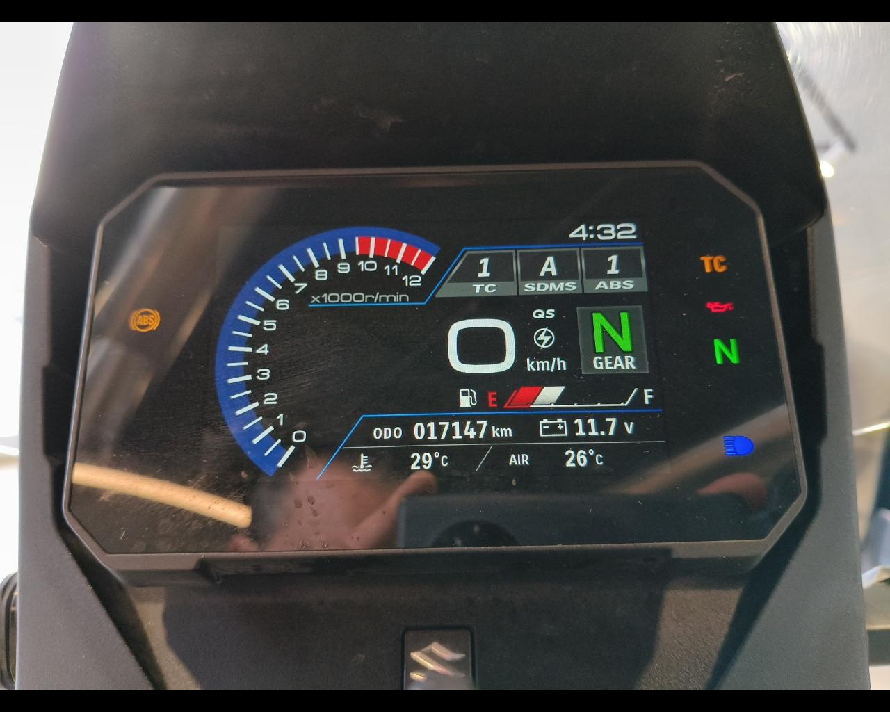SUZUKI V Strom DL 800 - DE