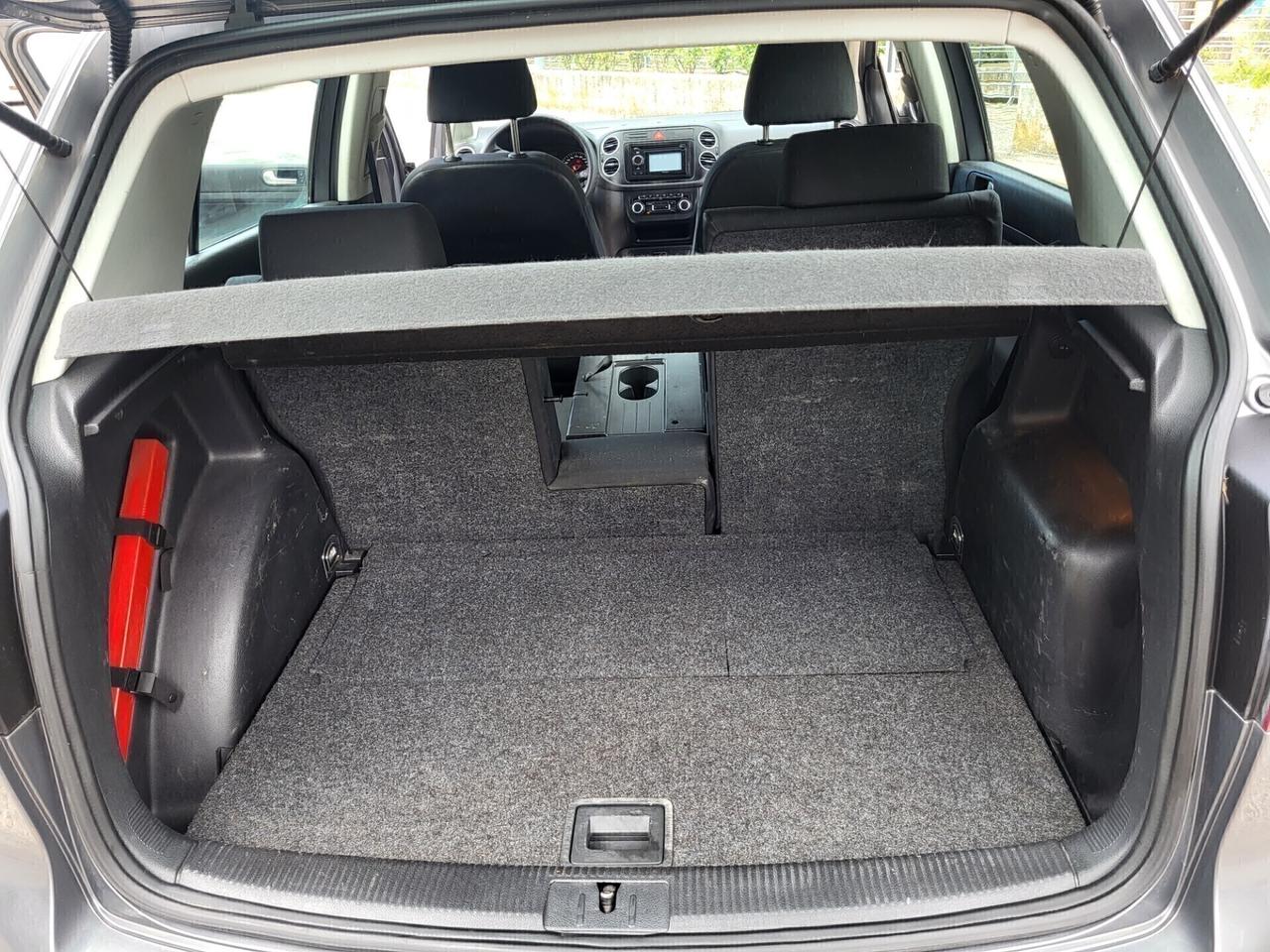 VOLKSWAGEN GOLF PLUS 1,6 TDI-FOTO TAGLIA E REVISIO