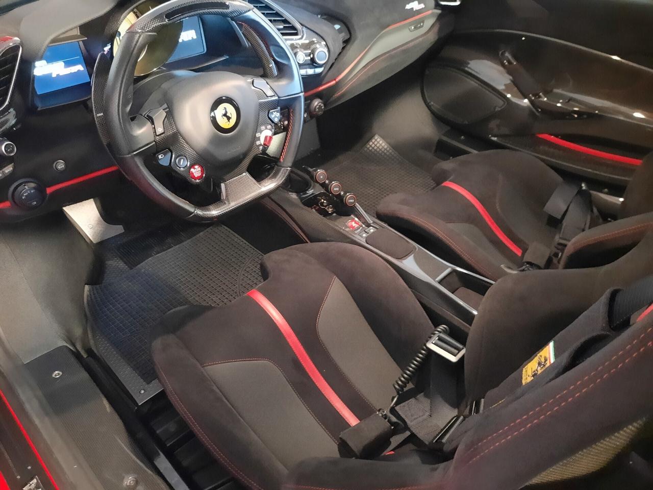 FERRARI 488 PISTA IVA ESPOSTA KM 7500 ANNO 2019