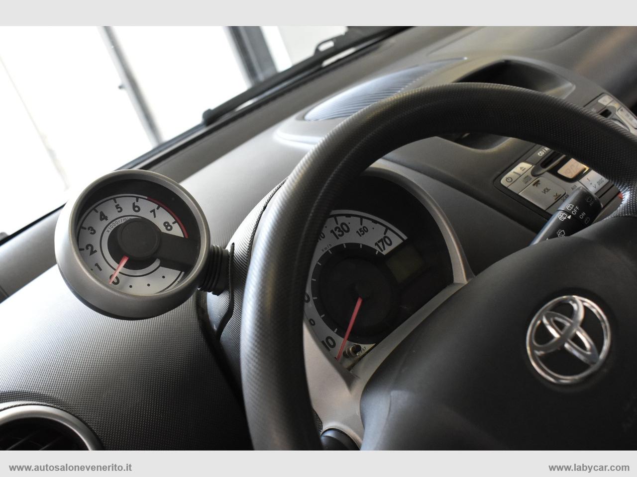 TOYOTA Aygo 1.0 VVT-i 5p. Sol
