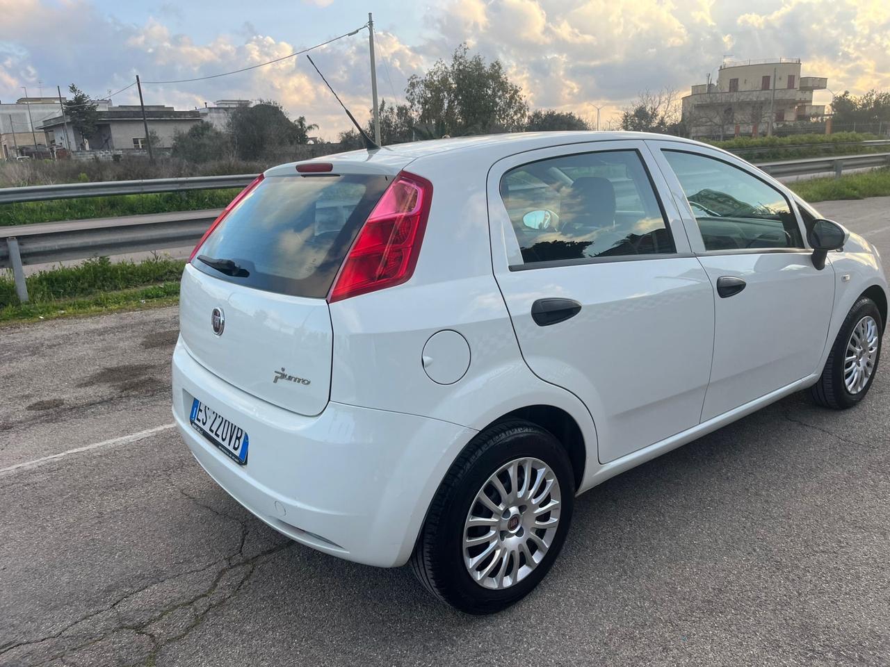 Fiat Grande Punto 1.4 5 porte EasyPower Unipro 2013