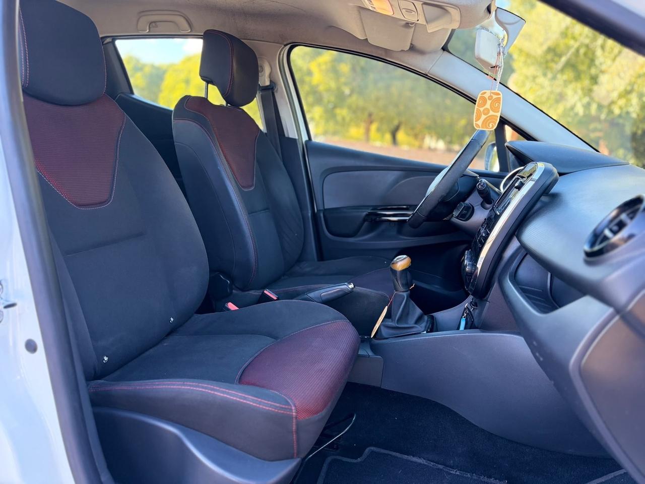 Renault Clio 1.2 75CV 5 porte Live