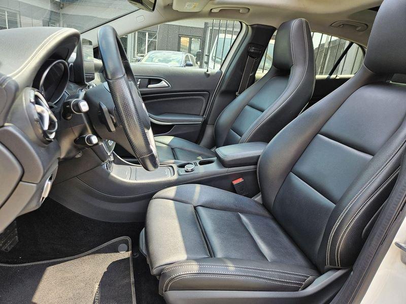 Mercedes-Benz GLA 200 d Automatic Premium